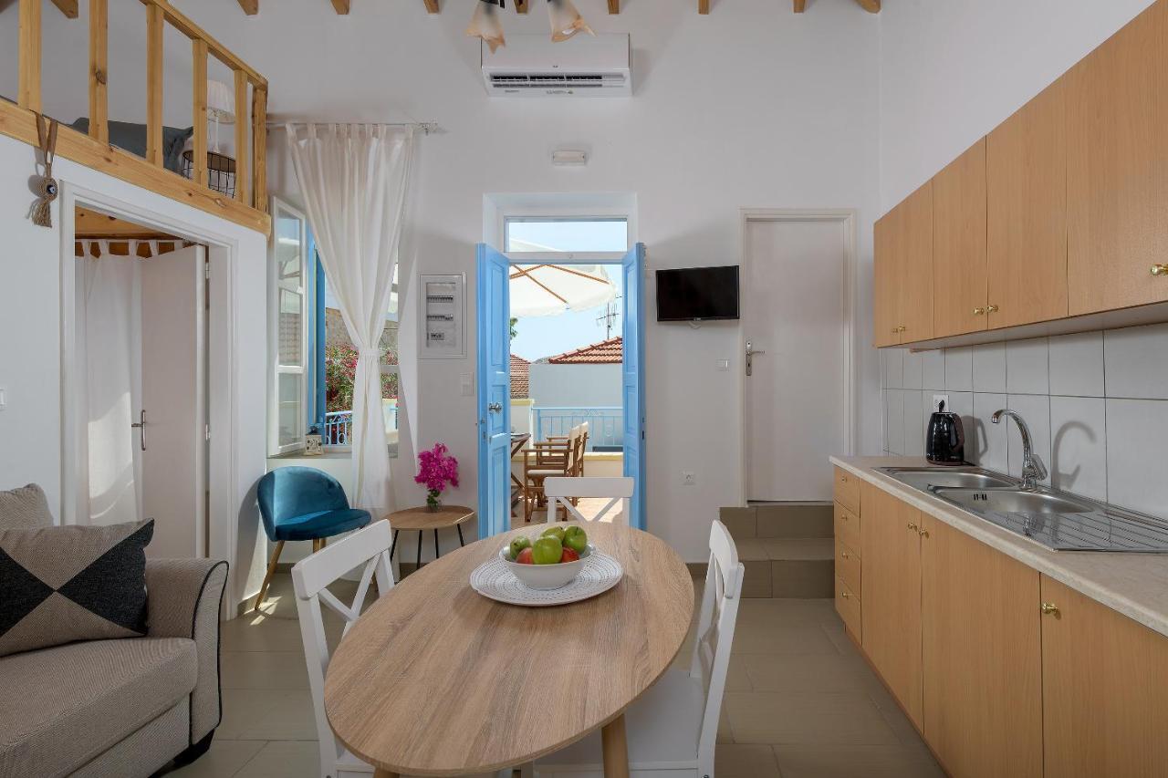 Anastasia House Chalki Town Extérieur photo